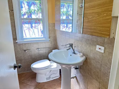 Bath - 1717 Mannheim Rd, Des Plaines, IL 60018 photo 1 of 4