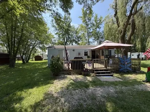 2795 E 28th Lot 968 Rd, Seneca, IL 61360 photo 1