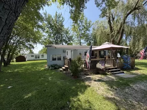 2795 E 28th Lot 968 Rd, Seneca, IL 61360 photo 2