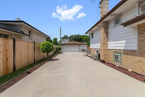 4430 Raymond Ave, Brookfield, IL 60513 photo 17