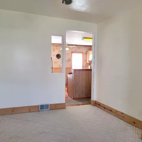 411 39th St, Moline, IL 61265 photo 12