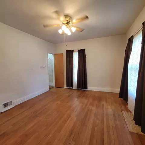 411 39th St, Moline, IL 61265 photo 25