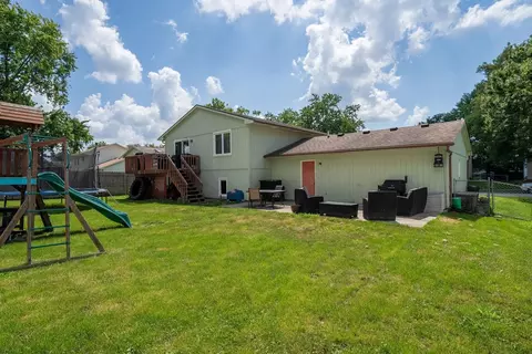 Exterior - 104 Nottingham Chase Chase, Normal, IL 61761 photo 4 of 9