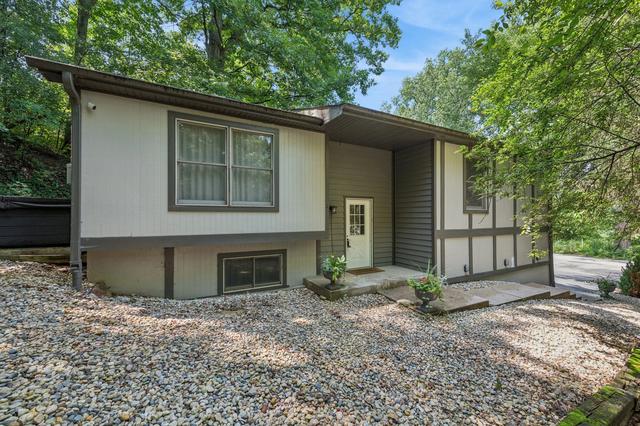 121 Wildwood Dr, Ingleside, IL 60041