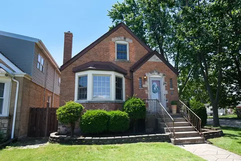 7257 W Fitch Ave, Chicago, IL 60631