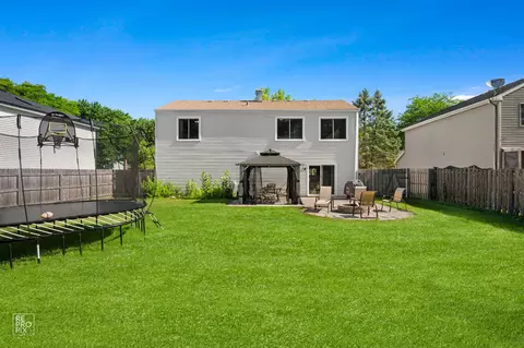 785 W Appletree Ln, Bartlett, IL 60103 photo 19