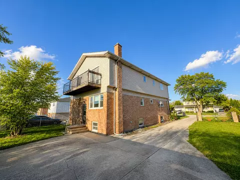 Exterior - 7332 Beloit Ave, Bridgeview, IL 60455 photo 3 of 5
