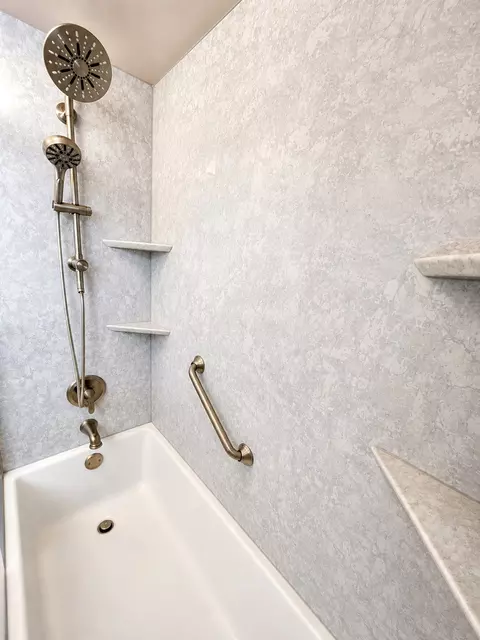 Bath - 7332 Beloit Ave, Bridgeview, IL 60455 photo 5 of 5