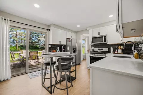 Kitchen - 537 Willow Ln, Beecher, IL 60401 photo 2 of 2