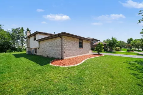 Exterior - 537 Willow Ln, Beecher, IL 60401 photo 1 of 2