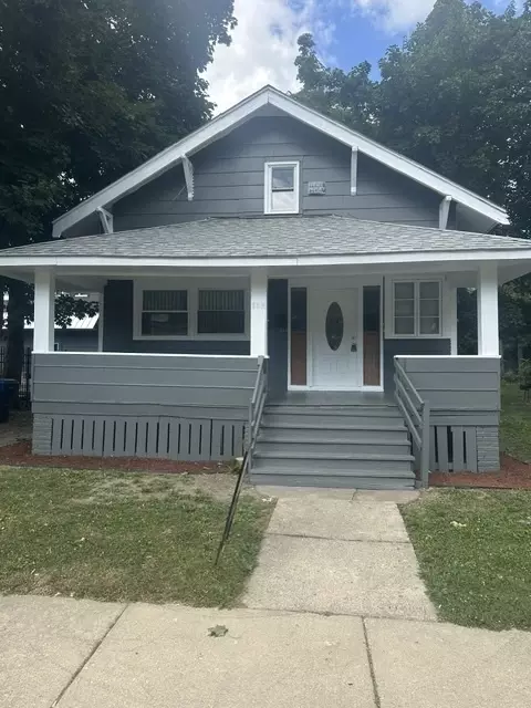 664 Lenox Ave E, Waukegan, IL 60085