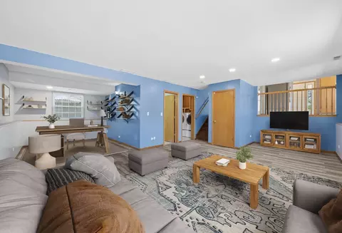 Living - 1844 Kendall Ridge Blvd, Plainfield, IL 60586 photo 6 of 8