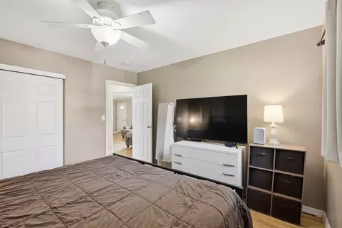 Bedroom - 4605 Ashley Dr, Mchenry, IL 60050 photo 2 of 3