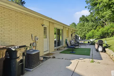 Exterior - 4605 Ashley Dr, Mchenry, IL 60050 photo 3 of 5