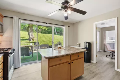 Kitchen - 4605 Ashley Dr, Mchenry, IL 60050 photo 1 of 4