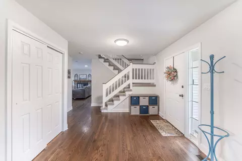 Entry Way - 1705 N Ryan St, Mchenry, IL 60050 photo 3 of 3