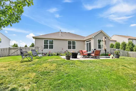 Exterior - 6706 Killala Dr, Mchenry, IL 60050 photo 7 of 7