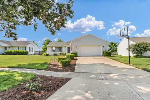 3205 Timberline Dr, Champaign, IL 61822