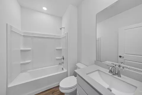 Bath - 15054 S Darr Dr, Plainfield, IL 60544 photo 1 of 1