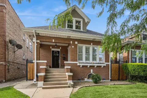 5305 W Addison St, Chicago, IL 60641