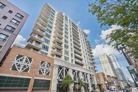 230 W Division St #602, Chicago, IL 60610