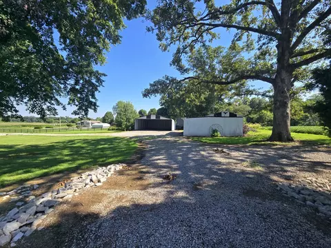 11957 E Harrison Rd, Mount Vernon, IL 62864 photo 56