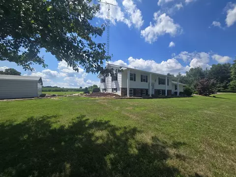 11957 E Harrison Rd, Mount Vernon, IL 62864 photo 5