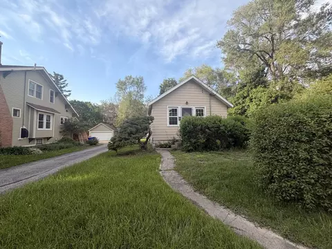 513 E Liberty Dr, Wheaton, IL 60187 photo 1