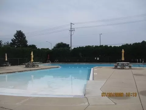 Exterior - 1911 Chestnut Hill Rd, Plainfield, IL 60586 photo 11 of 11