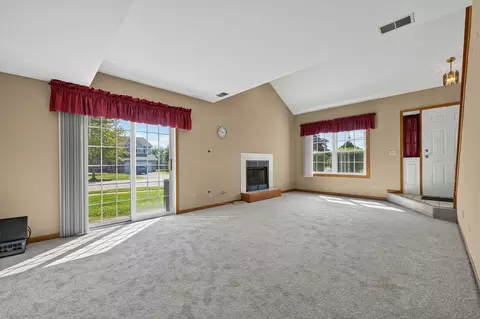 Living - 1504 Root St, Crest Hill, IL 60403 photo 5 of 6