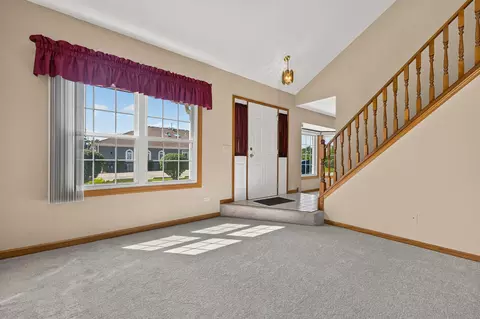 Living - 1504 Root St, Crest Hill, IL 60403 photo 1 of 6