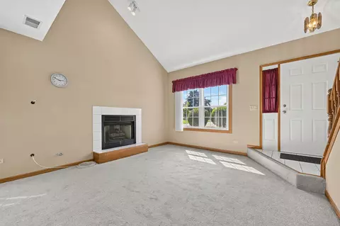 Living - 1504 Root St, Crest Hill, IL 60403 photo 4 of 6