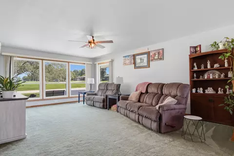 Living - 515 E Oregon St, Polo, IL 61064 photo 1 of 3