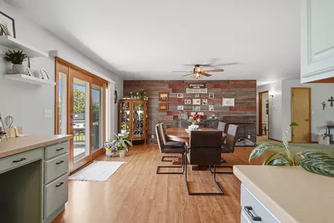 Dining - 515 E Oregon St, Polo, IL 61064 photo 3 of 4