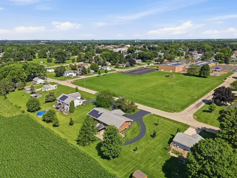 View/Area - 515 E Oregon St, Polo, IL 61064 photo 3 of 7