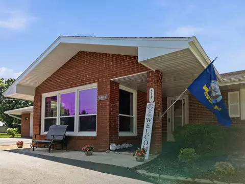 Exterior - 515 E Oregon St, Polo, IL 61064 photo 3 of 6