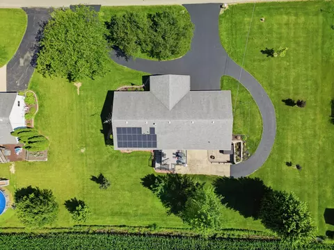 View/Area - 515 E Oregon St, Polo, IL 61064 photo 1 of 7