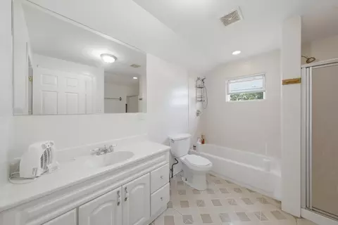 Bath - 3809 W 86th St, Chicago, IL 60652 photo 1 of 3