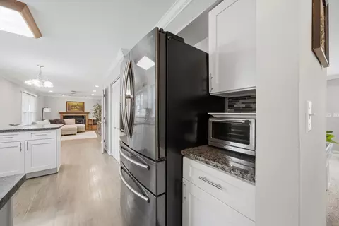Kitchen - 701 Bayberry Dr, Bartlett, IL 60103 photo 3 of 5