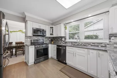 Kitchen - 701 Bayberry Dr, Bartlett, IL 60103 photo 2 of 5