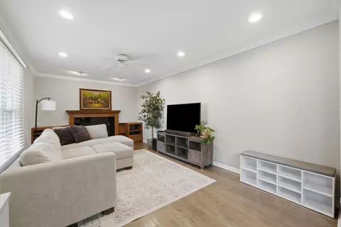 Living - 701 Bayberry Dr, Bartlett, IL 60103 photo 2 of 2