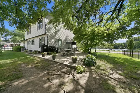 Exterior - 701 Bayberry Dr, Bartlett, IL 60103 photo 4 of 7