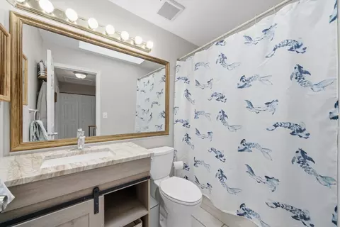 Bath - 701 Bayberry Dr, Bartlett, IL 60103 photo 3 of 3