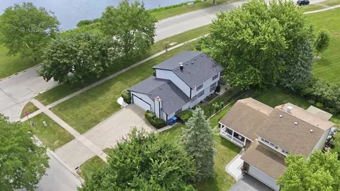 View/Area - 701 Bayberry Dr, Bartlett, IL 60103 photo 2 of 5