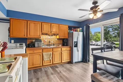 Kitchen - 103 Daniel Ct #A, Bartlett, IL 60103 photo 1 of 1