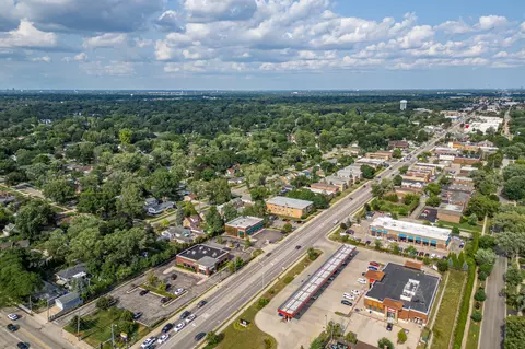 View/Area - 1010 Evergreen St, Wheaton, IL 60187 photo 1 of 2