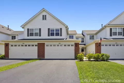 392 Bluegrass Pkwy, Oswego, IL 60543