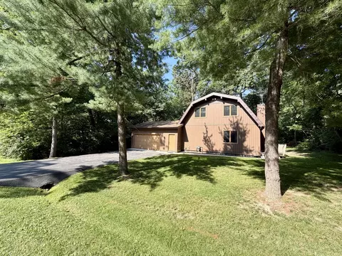 325 Rochester Rd, Poplar Grove, IL 61065