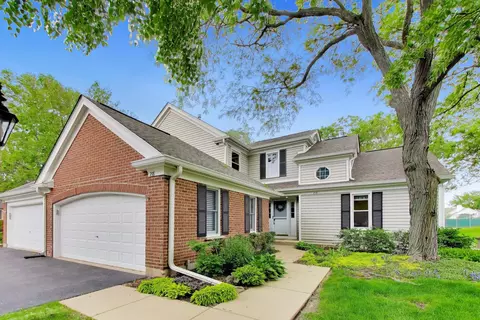 218 Rob Roy Ln, Prospect Heights, IL 60070