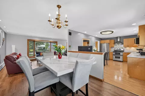Dining - 4506 Magnolia Dr, Rolling Meadows, IL 60008 photo 2 of 3